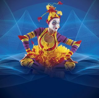 A beautiful performer at the Cirque du Soleil show. Get cheap tickets for your group by calling orlando group getaways.